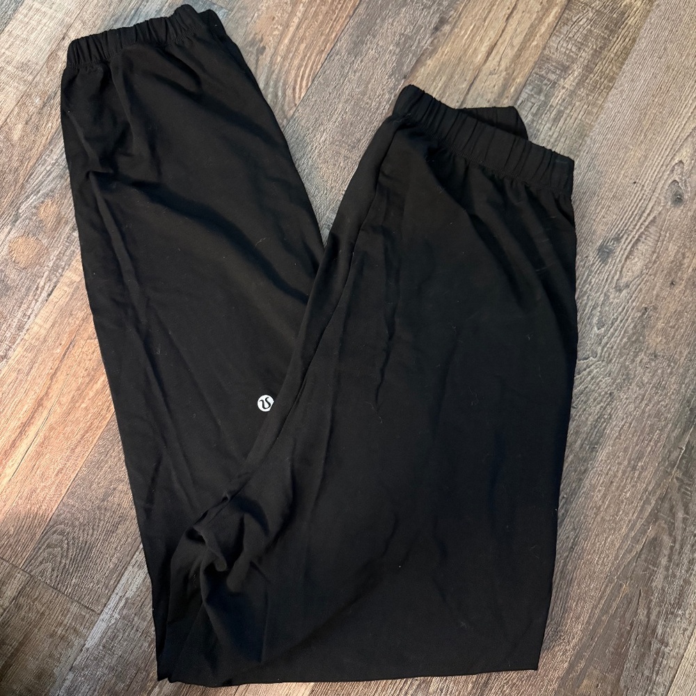 LULU Black Jogger